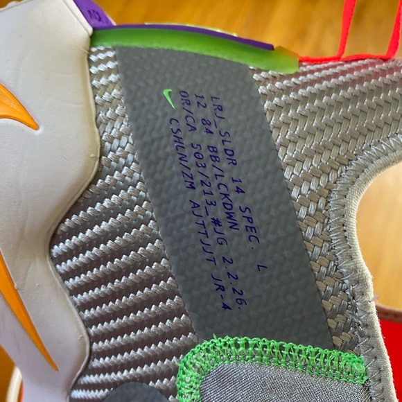 Brand New: Nike LeBron Soldier 14 Hare, Size 7 Mens - Picture 7 of 7